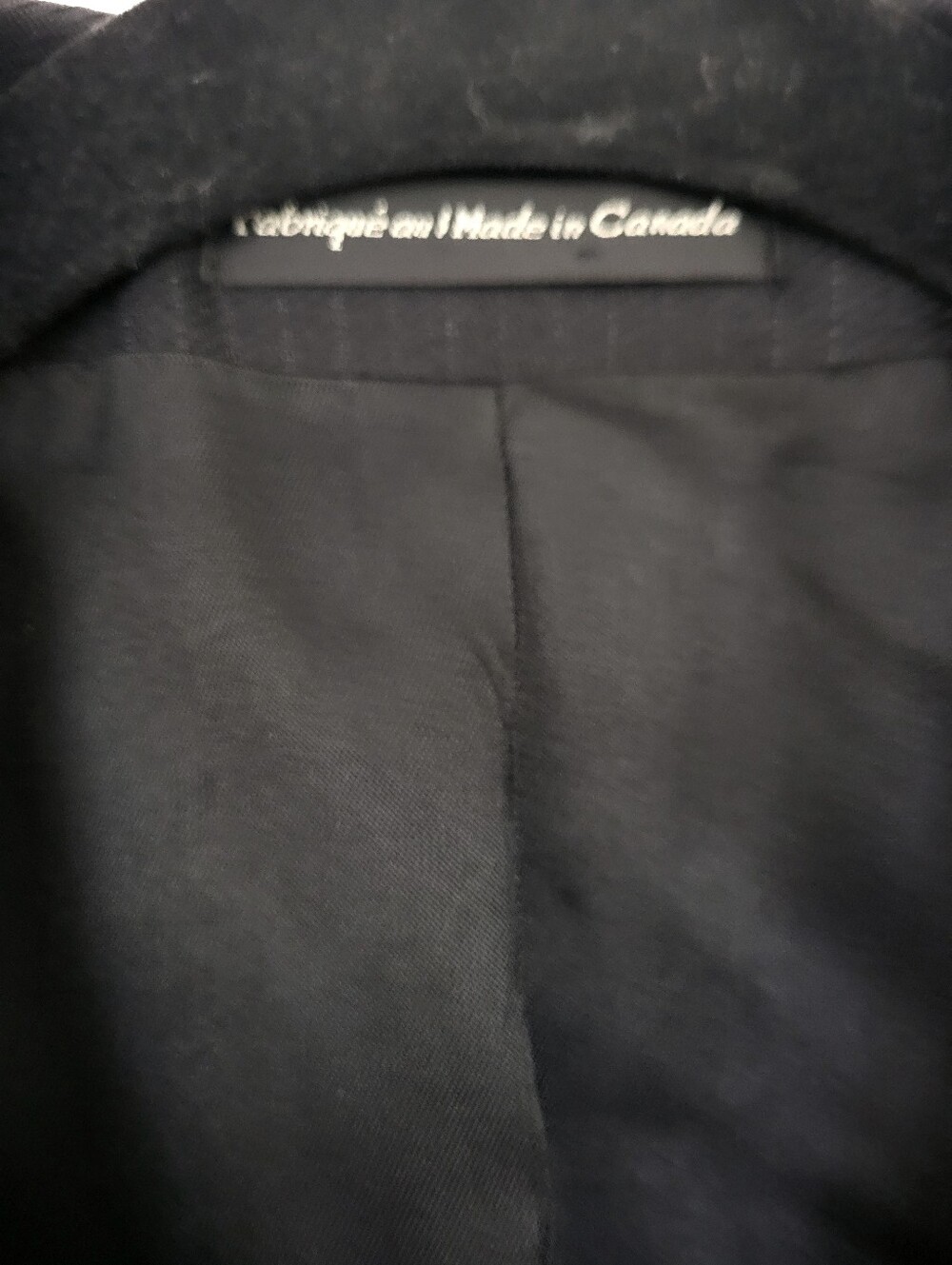 Men's Classic Black Pinstripe Suit Sz 40R - Picture 5 of 10